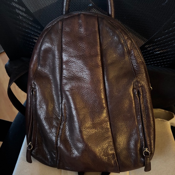 BROWN LEATHER BACKPACK - Picture 15 of 15